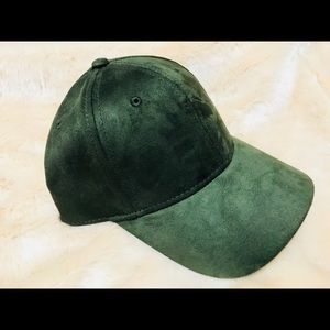 Dark green, suede hat